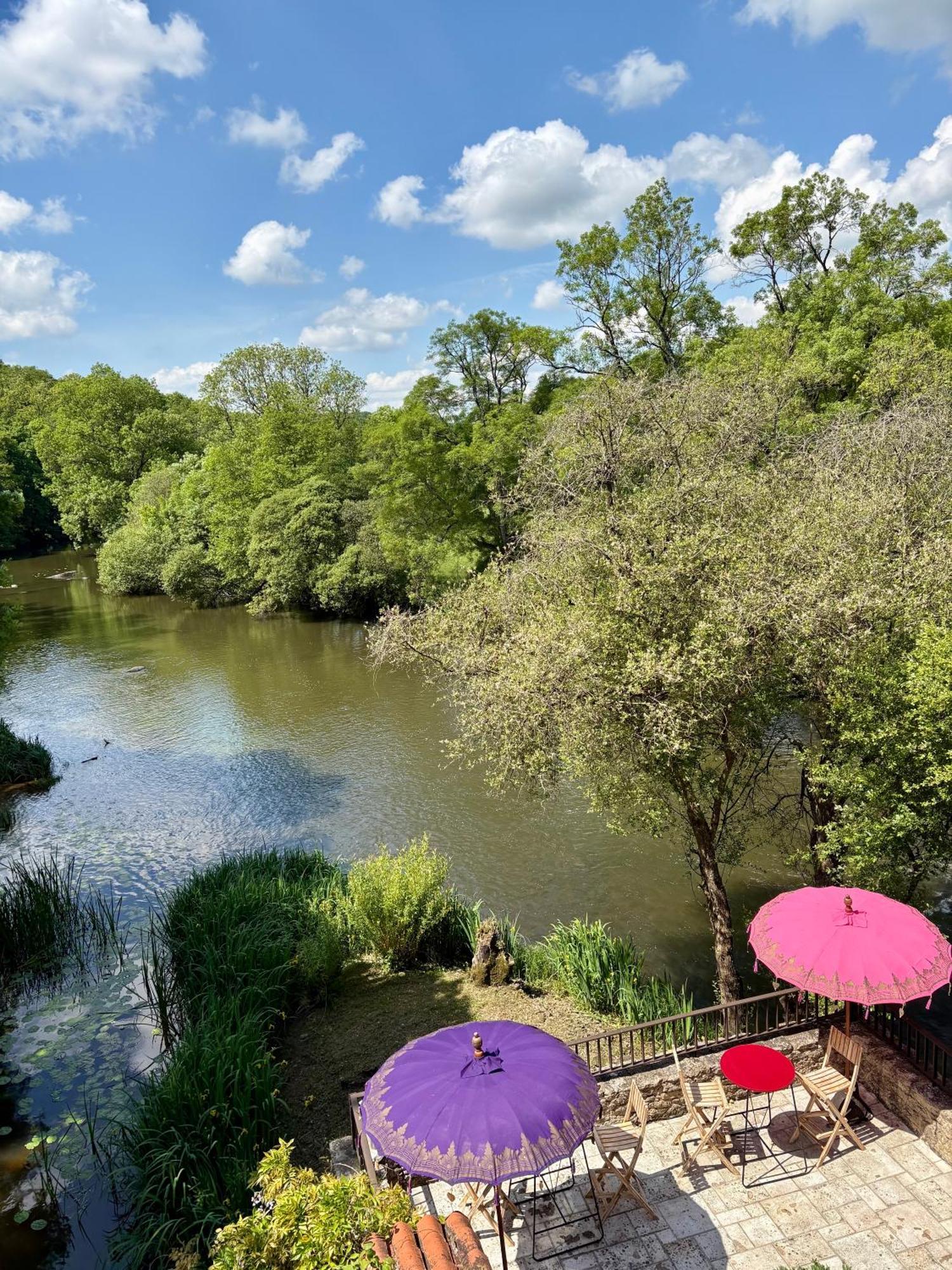 Bed and Breakfast Le Moulin Du Guy, Proche Du Puy Dufou Chanverrie Екстер'єр фото