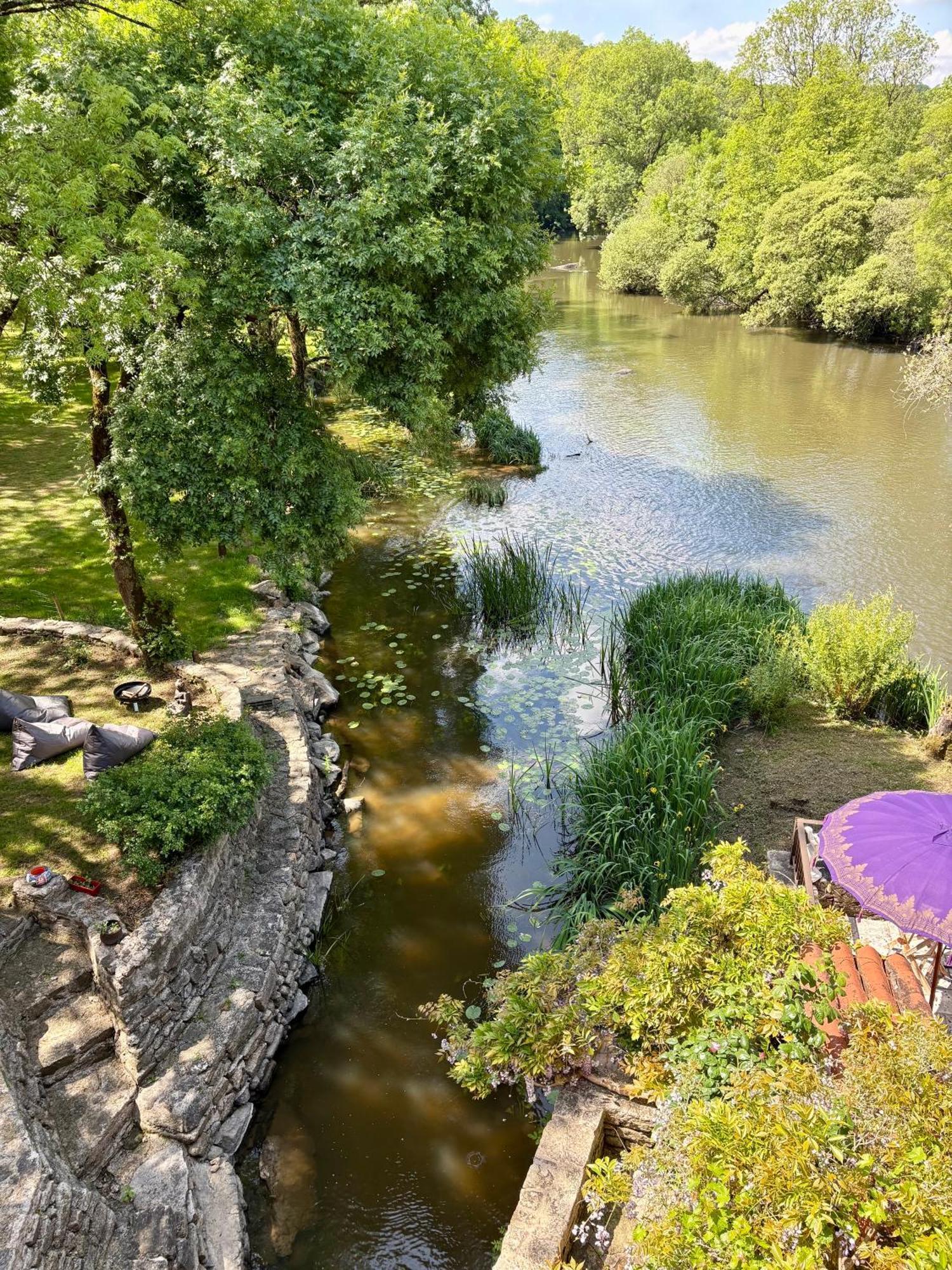 Bed and Breakfast Le Moulin Du Guy, Proche Du Puy Dufou Chanverrie Екстер'єр фото